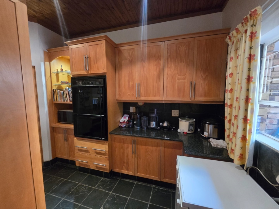 4 Bedroom Property for Sale in Heuwelsig Free State